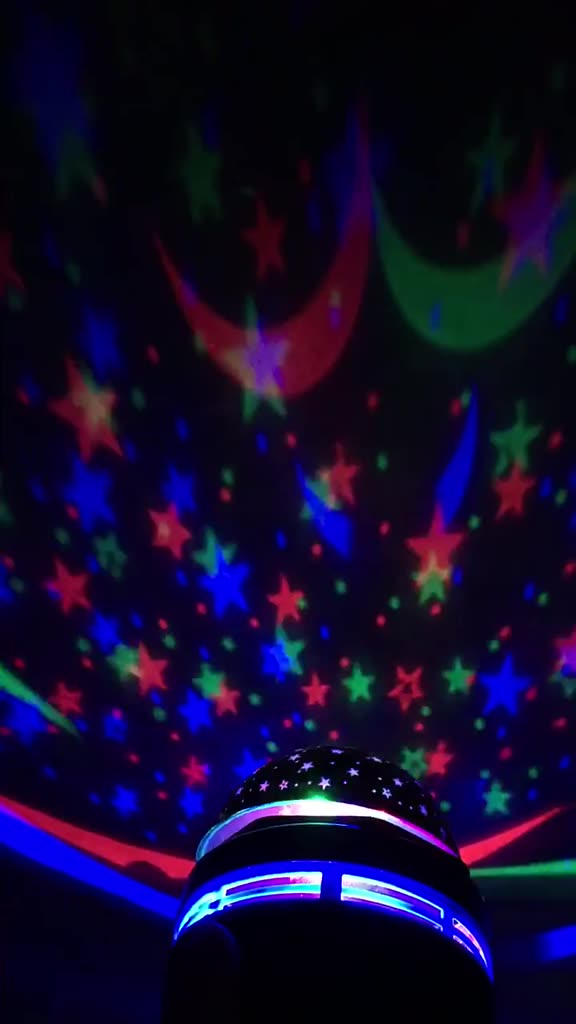 Luminaria Mini Com Projeções Espaciais Ou Reflexos Abajur Infantil Céu Estrelado Lua Usb Iluminação Colorida 360º